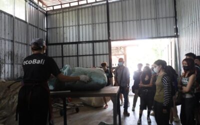 Bersama Menuju Nol Sampah: Kunjungan Edukatif Mahasiswa FSRD Untar dan NYP Singapore ke ecoBali